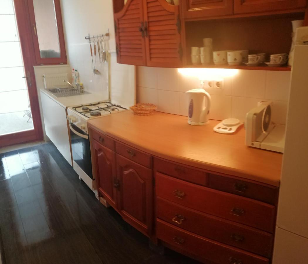 Vizaknai Apartmanhaz Székesfehérvár Exterior foto