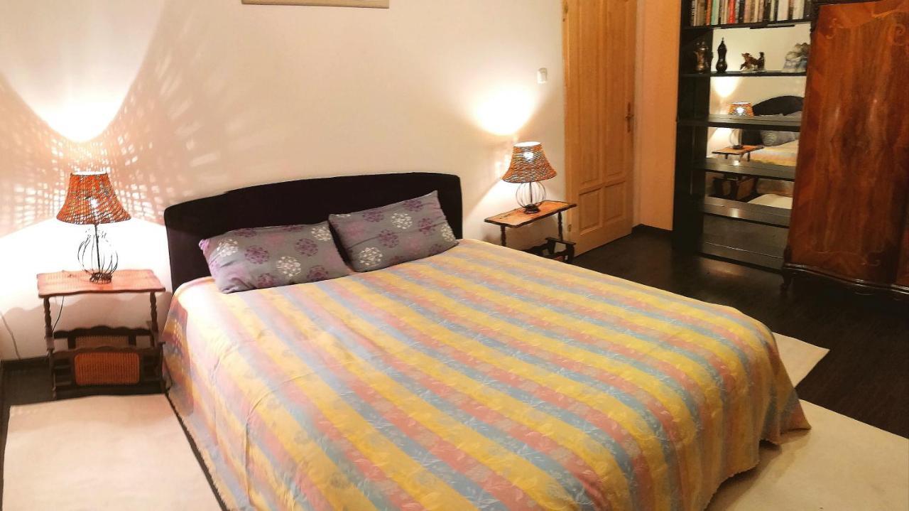 Vizaknai Apartmanhaz Székesfehérvár Exterior foto