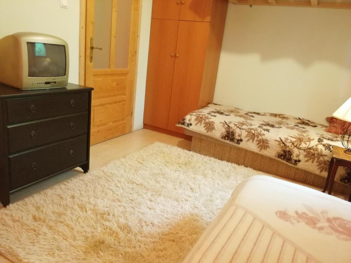 Vizaknai Apartmanhaz Székesfehérvár Exterior foto